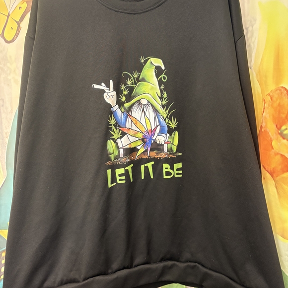 Gnome Leaf Sweatshirt - Picture 3 of 4